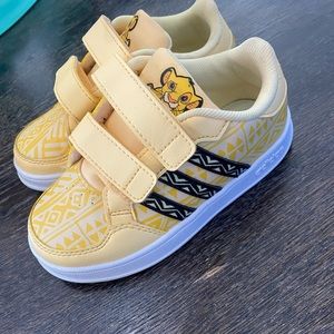 Adidas Lion King, size 9C